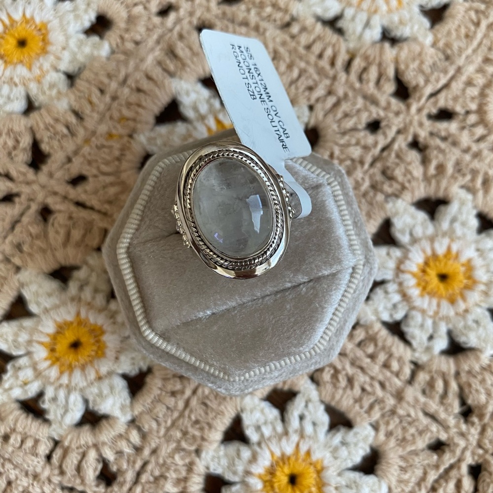 925 Sterling Silver Oval Moonstone Cab Statement Ring
